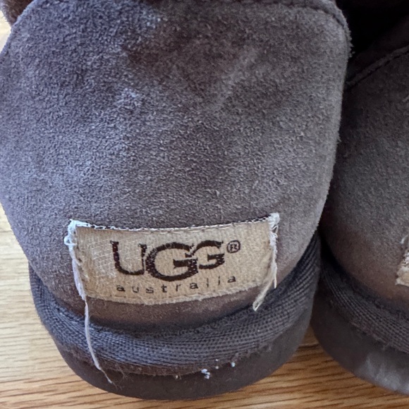 UGG Women's Tall Classic Winter Boots Brown - Picture 2 of 8